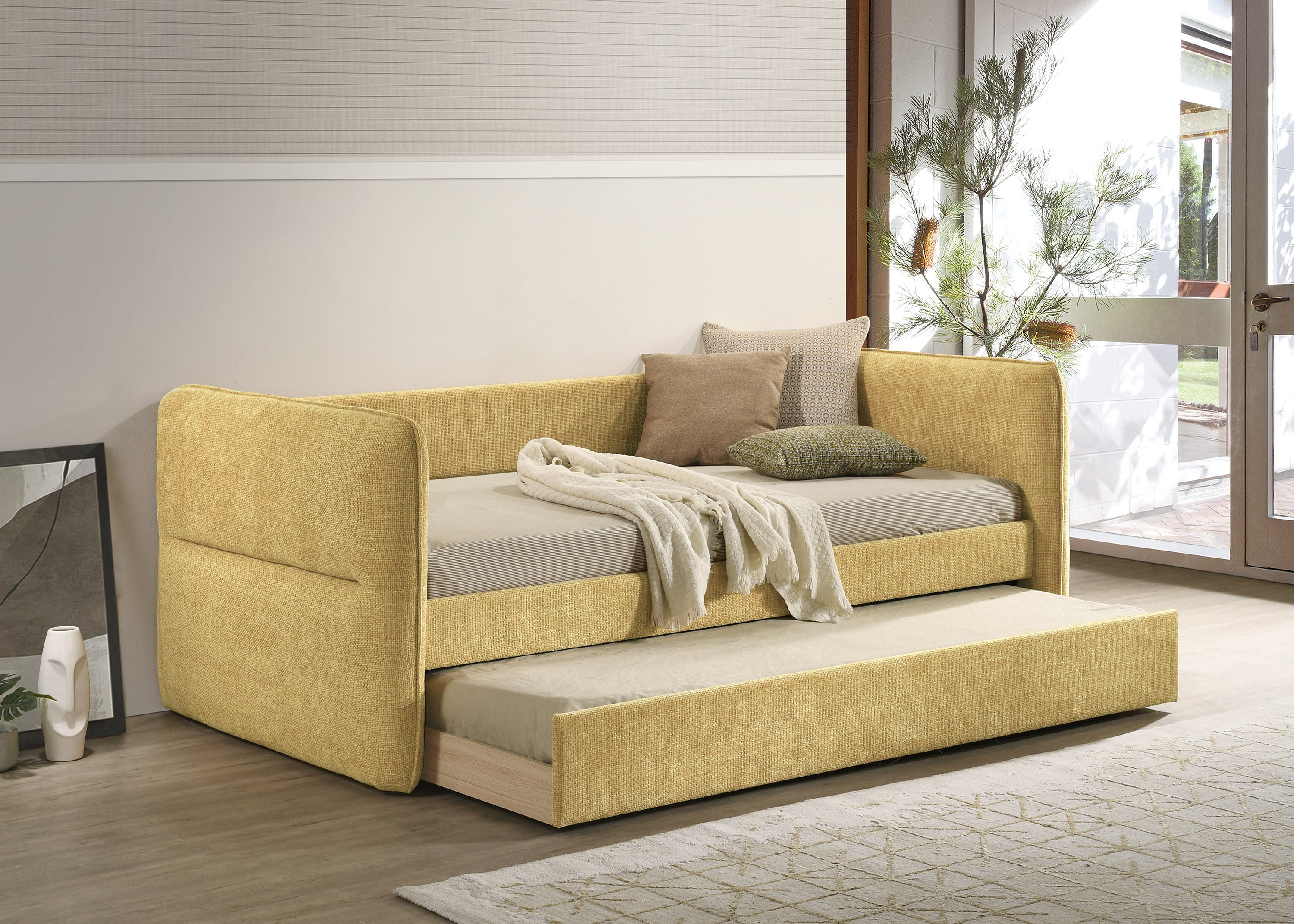 Colette Upholstered Daybed With Trundle