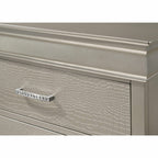 Amalia Chest