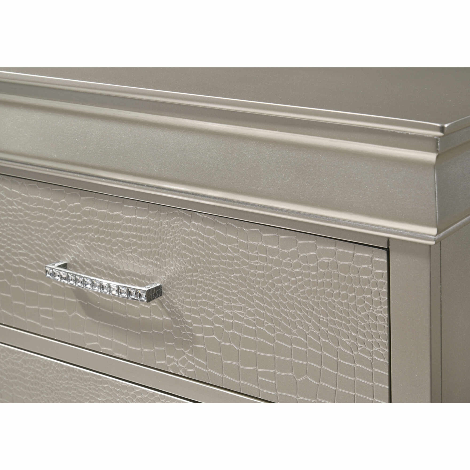 Amalia Chest