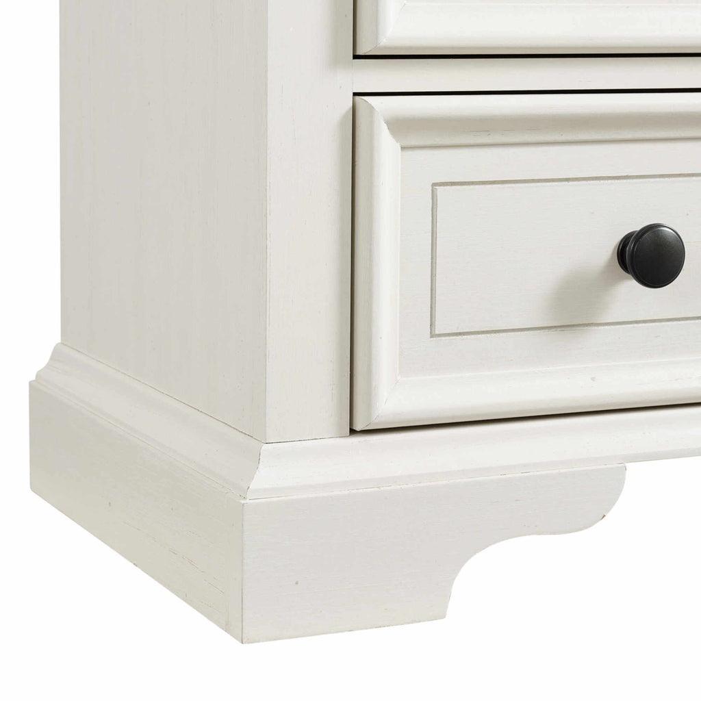 Eastwood Chest